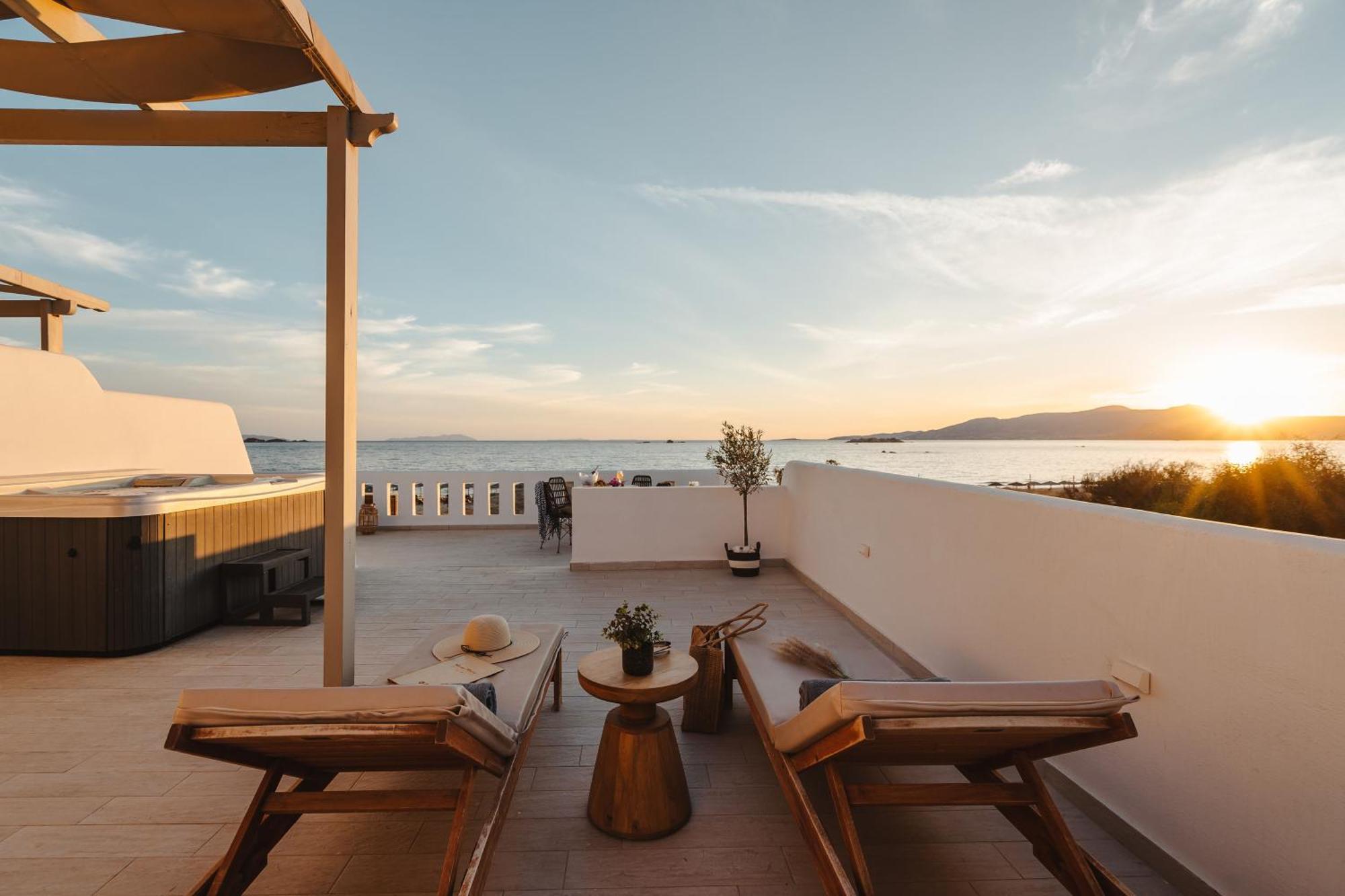 Almiriki Naxos Beachside Living Plaka  Exterior photo